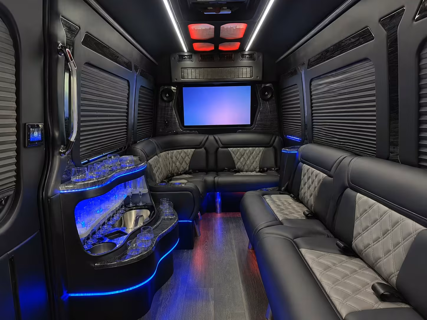 san clemente business park shuttle buses for commuting teams